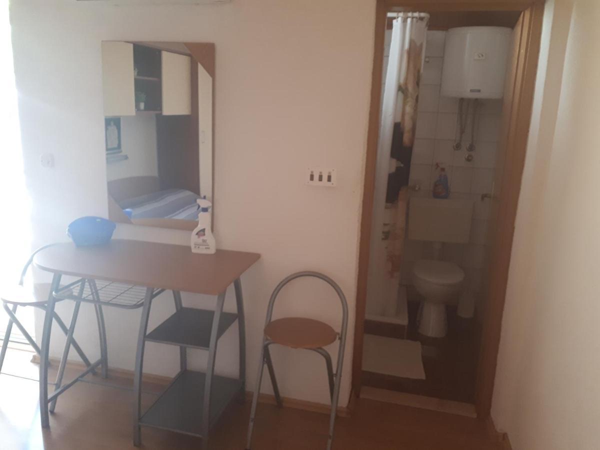 Apartmani Leko Mirjana Baska Voda Bagian luar foto