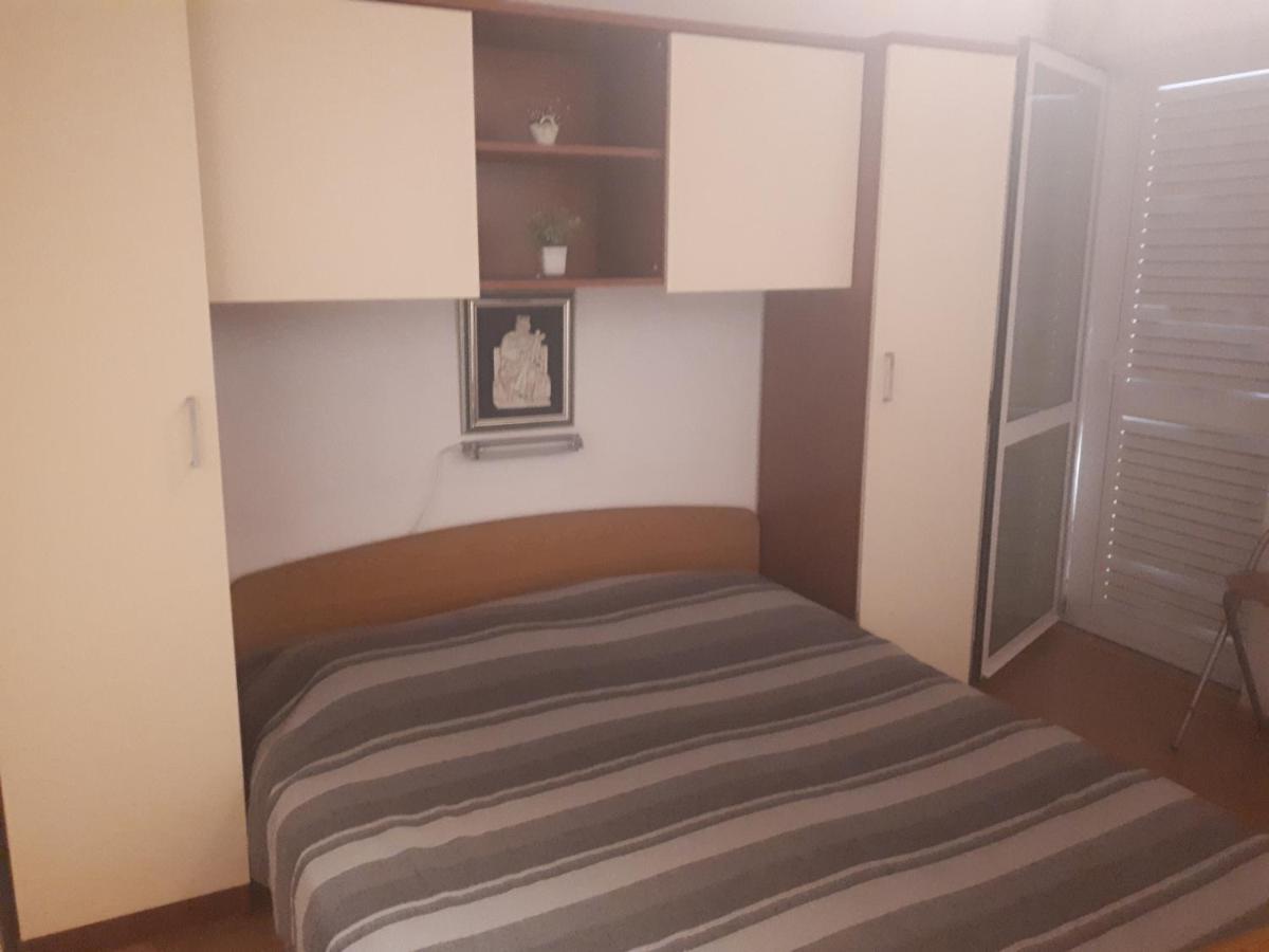 Apartmani Leko Mirjana Baska Voda Bagian luar foto