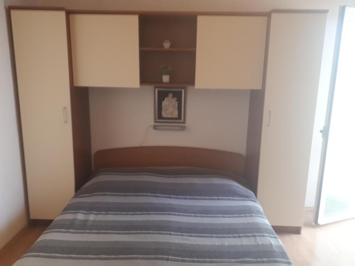 Apartmani Leko Mirjana Baska Voda Bagian luar foto