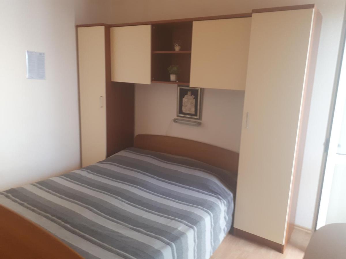 Apartmani Leko Mirjana Baska Voda Bagian luar foto