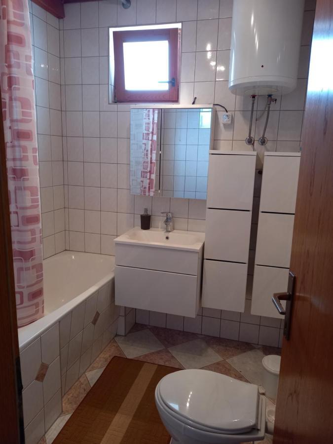 Apartmani Leko Mirjana Baska Voda Bagian luar foto