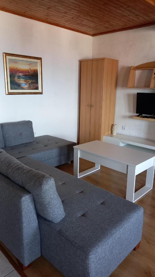 Apartmani Leko Mirjana Baska Voda Bagian luar foto